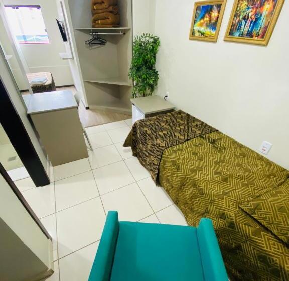 デラックスルーム, Zata E Flats