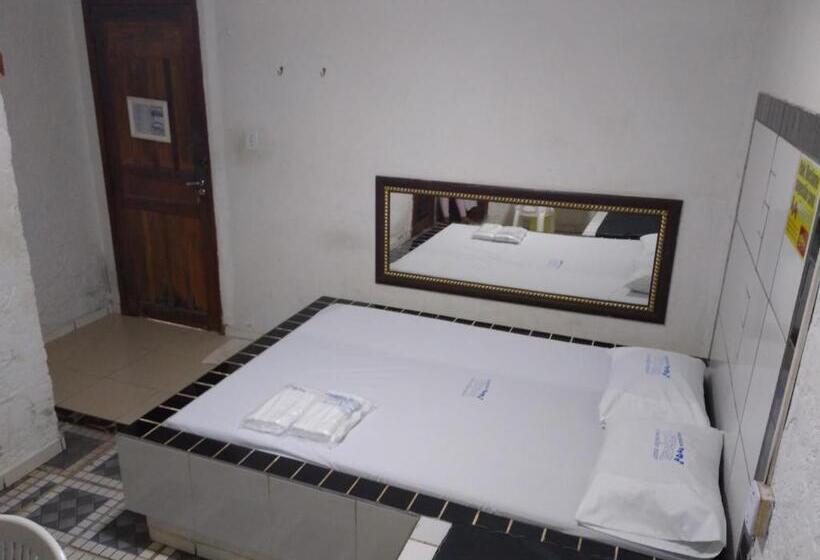 スタンダードトリプルルーム, Pousada Tropical