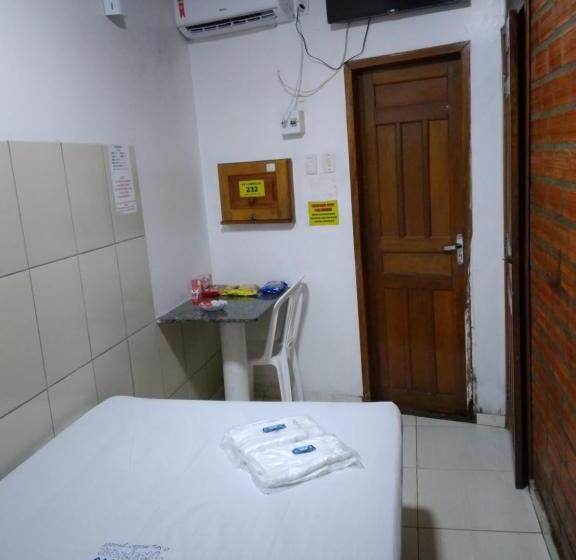 スタンダードスタジオ, Pousada Tropical