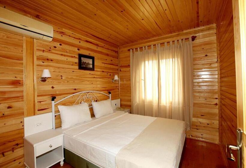 بنجلو قياسى غرفتين نوم, Olbios Marina Resort