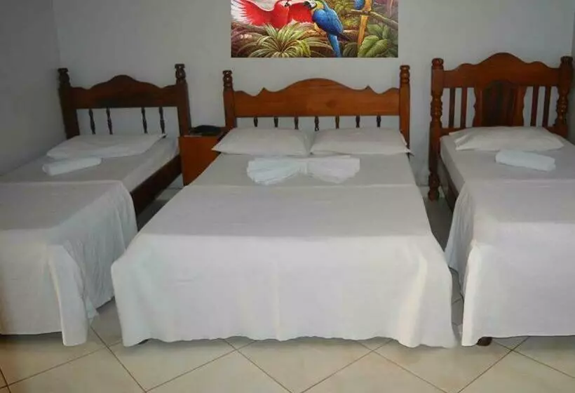 اتاق راحتی سه تخته, Engenheiros Hotel   Porto Velho