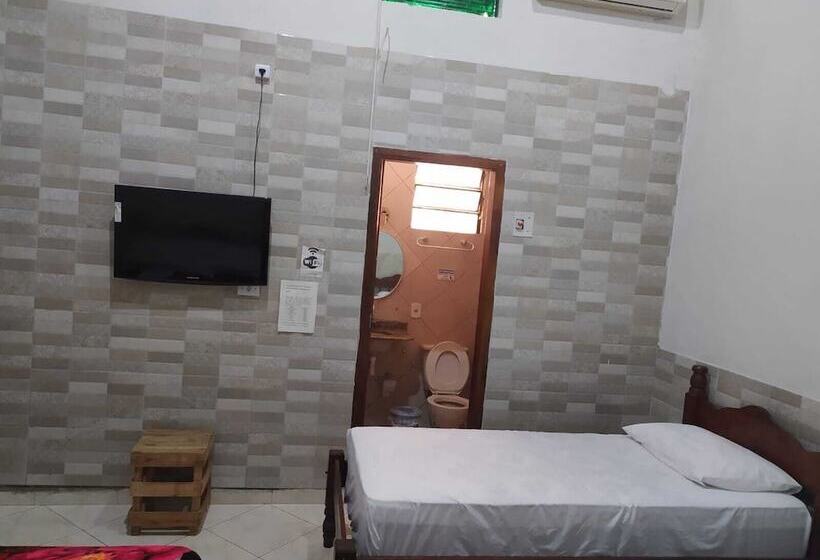 트리플 클래식 룸, Engenheiros Hotel   Porto Velho