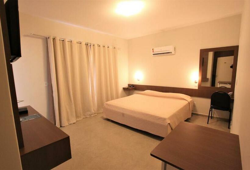 غرفة قياسية سرير كينج, Fernandao