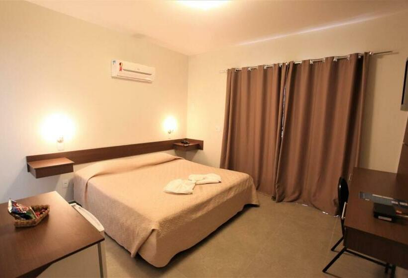 غرفة قياسية سرير كينج, Fernandao