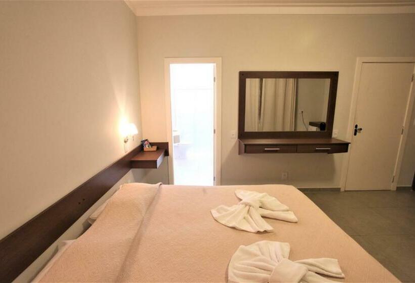 غرفة قياسية سرير كينج, Fernandao