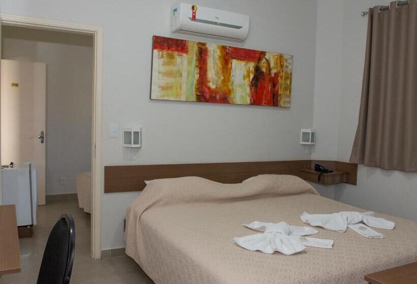 غرفة بريميوم رباعية, Fernandao