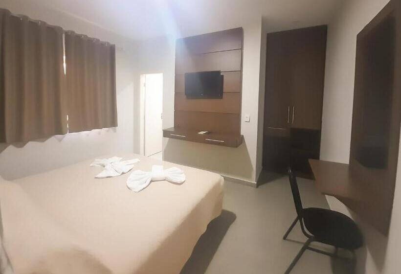 غرفة بريميوم رباعية, Fernandao