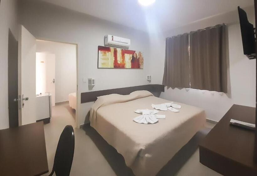 غرفة بريميوم رباعية, Fernandao