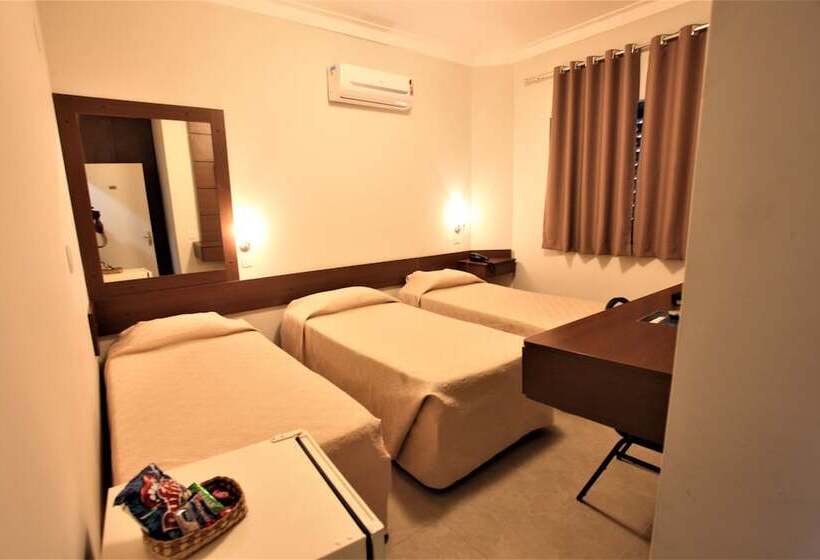 غرفة ديلوكس ثلاثية, Fernandao