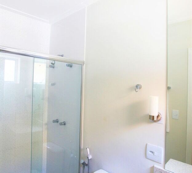 غرفة ديلوكس ثلاثية, Fernandao