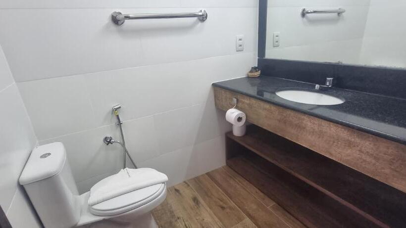 オーシャンビュースーペリアースイート, Pousada Praia Das Ondas   Pé Na Areia