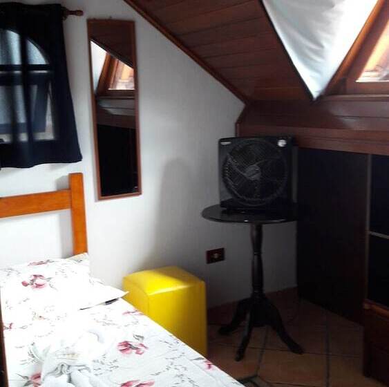 バスルーム共有のシングルスタンダード, Pousada Sognares