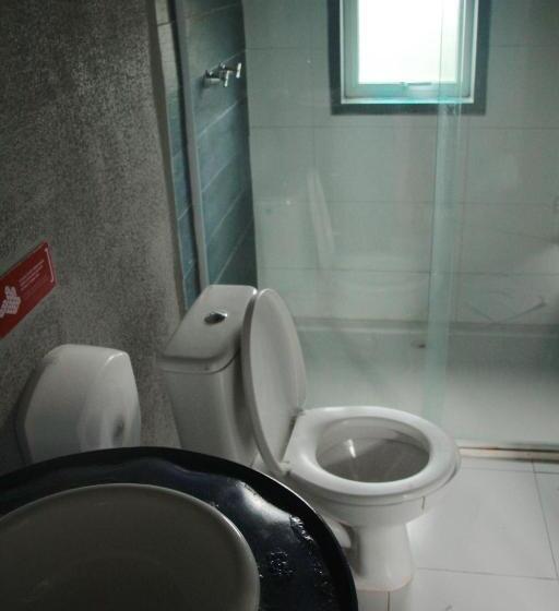 غرفة عائلية, Tetris