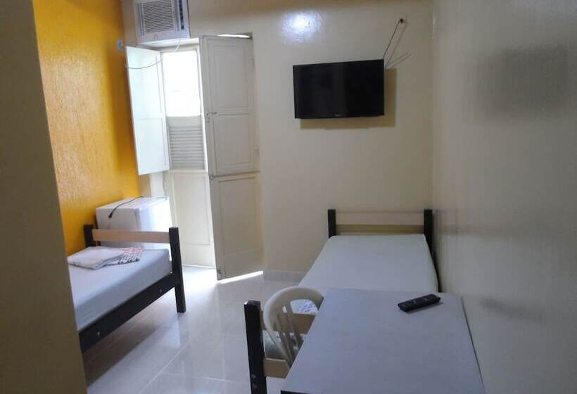 标准单人间, Avenida