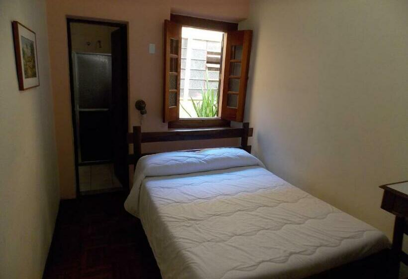 スタンダードルーム, Colonial