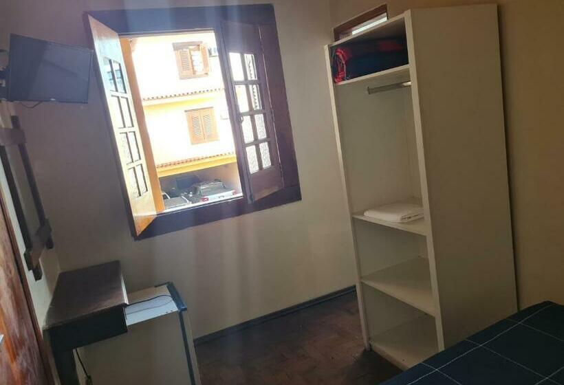 スタンダードルーム, Colonial