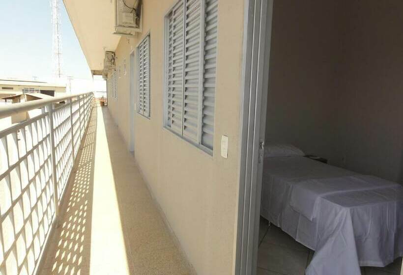 スタンダードトリプルルーム, Flamboyant