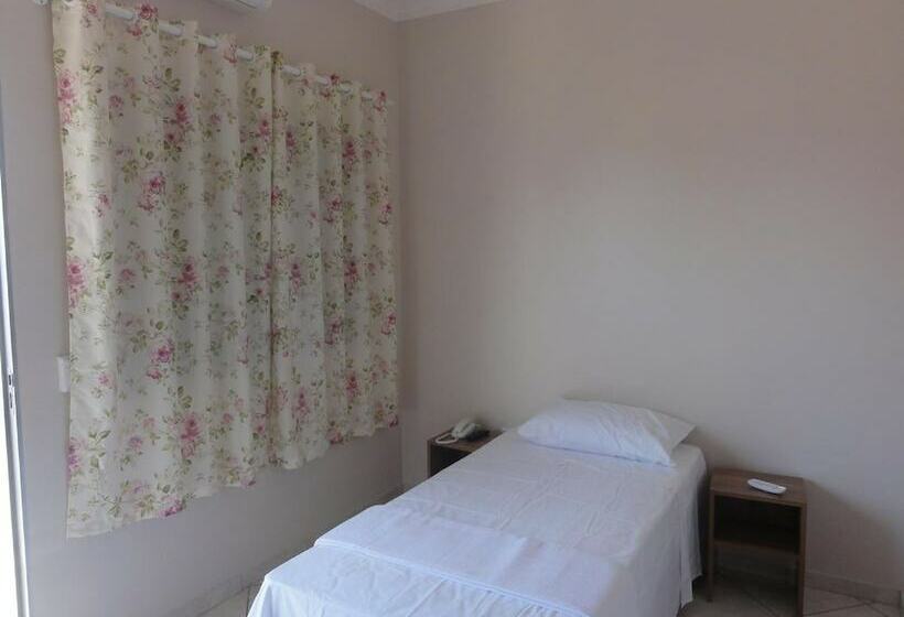 スタンダードルーム, Flamboyant