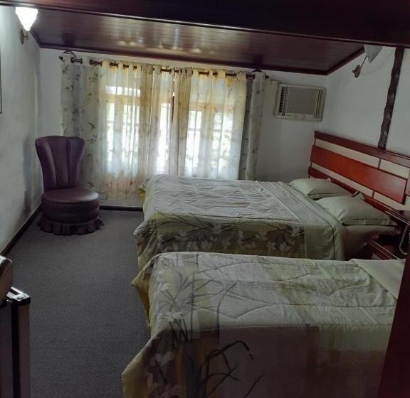 基本三人间, Gallardin Palace