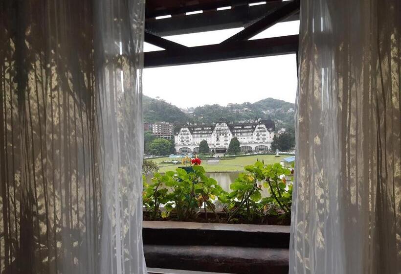 基本三人间, Gallardin Palace