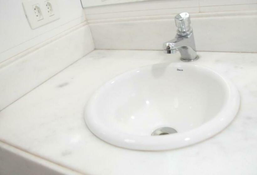 Номер Deluxe Одноместный, Oly Plaza