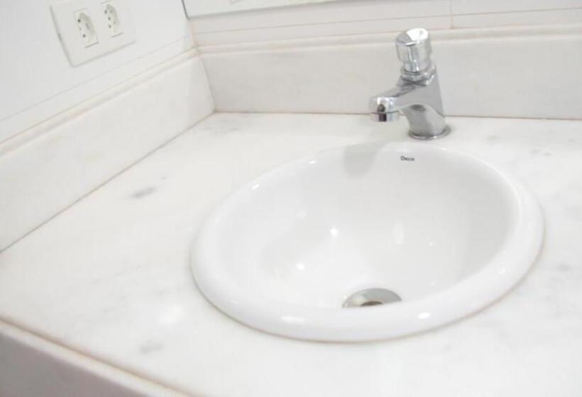 Номер Economy Индивидуальный, Oly Plaza