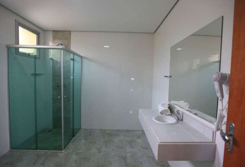 Четырехместный Номер Стандарт, Oly Plaza