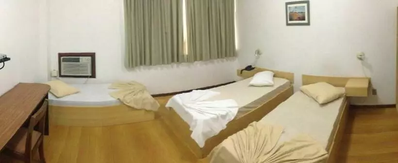 Deluxe Neljän Hengen Huone, St. John