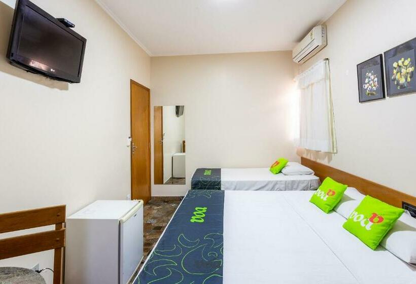 غرفة قياسية ثلاثية, Pousada água Eterna   Próximo Ao Museu De Cera, Hot Beach E Thermas Dos Laranjais   By Up