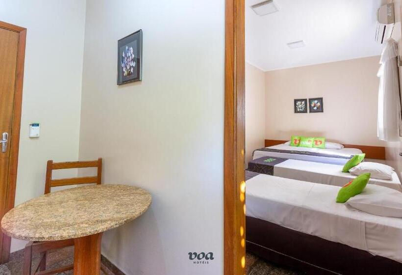 غرفة قياسية رباعية, Pousada água Eterna   Próximo Ao Museu De Cera, Hot Beach E Thermas Dos Laranjais   By Up