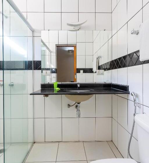 غرفة ديلوكس رباعية, Pousada água Eterna   Próximo Ao Museu De Cera, Hot Beach E Thermas Dos Laranjais   By Up