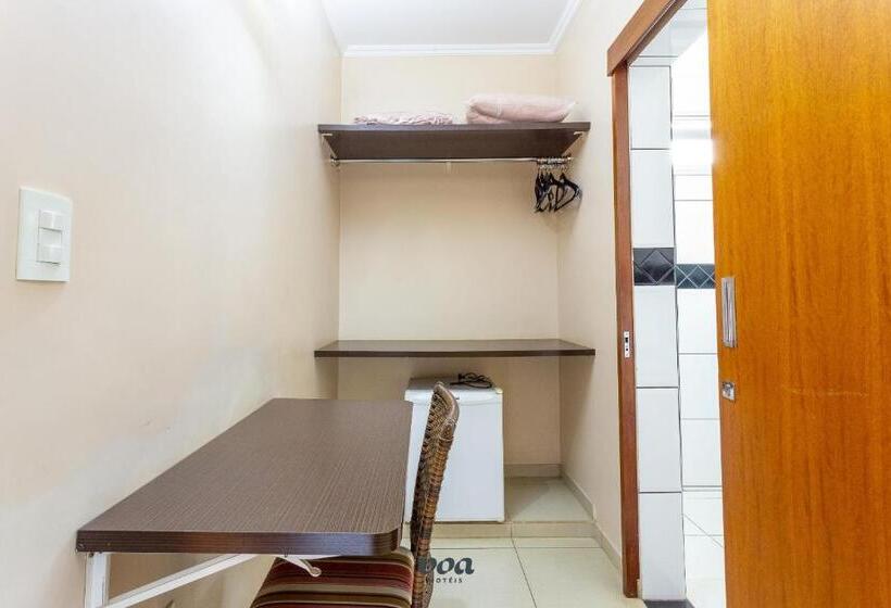 غرفة ديلوكس رباعية, Pousada água Eterna   Próximo Ao Museu De Cera, Hot Beach E Thermas Dos Laranjais   By Up