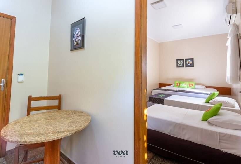 غرفة قياسية رباعية, Pousada água Eterna   Próximo Ao Museu De Cera, Hot Beach E Thermas Dos Laranjais   By Up