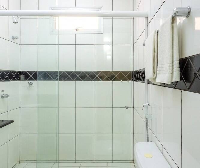 غرفة ديلوكس, Pousada água Eterna   Próximo Ao Museu De Cera, Hot Beach E Thermas Dos Laranjais   By Up