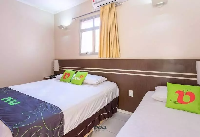 Deluxe Kolmen Hengen Huone, Pousada água Eterna Próximo Ao Museu De Cera, Hot Beach E Thermas Dos Laranjais By Up