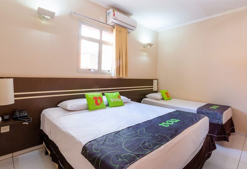 غرفة ديلوكس ثلاثية, Pousada água Eterna   Próximo Ao Museu De Cera, Hot Beach E Thermas Dos Laranjais   By Up