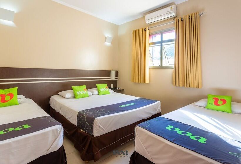 غرفة ديلوكس رباعية, Pousada água Eterna   Próximo Ao Museu De Cera, Hot Beach E Thermas Dos Laranjais   By Up