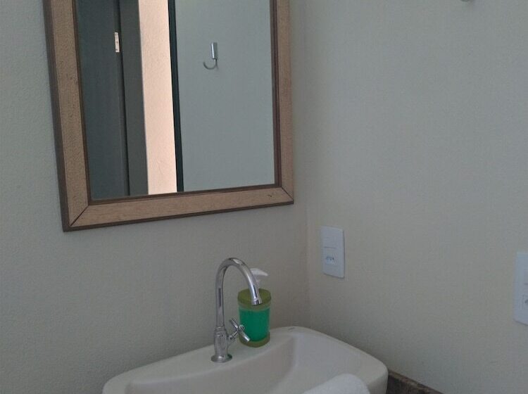 套房, Joinville Hostel & Pousada