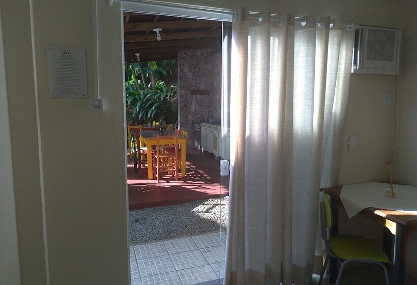 סוויטה, Joinville Hostel & Pousada