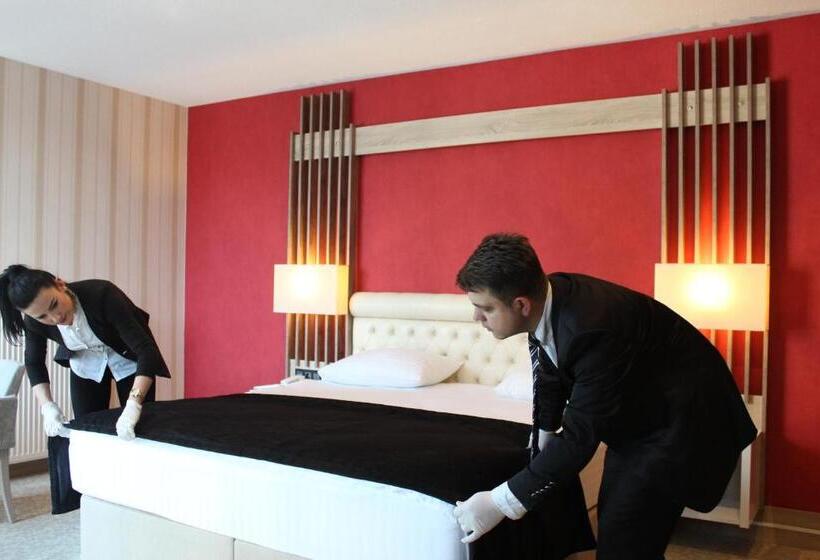 اتاق استاندارد, Neba Royal