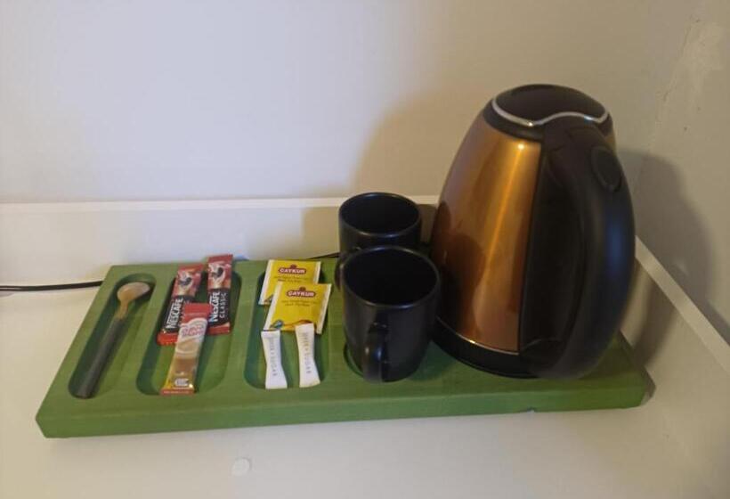 חדר משפחתי, Ena Serenity Boutique