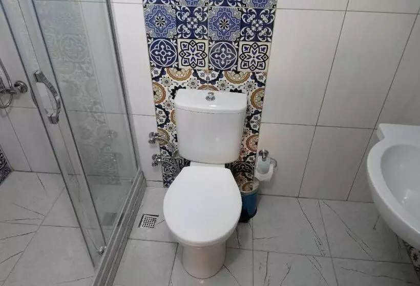 Deluxe Kolmen Hengen Huone, Ena Serenity Boutique