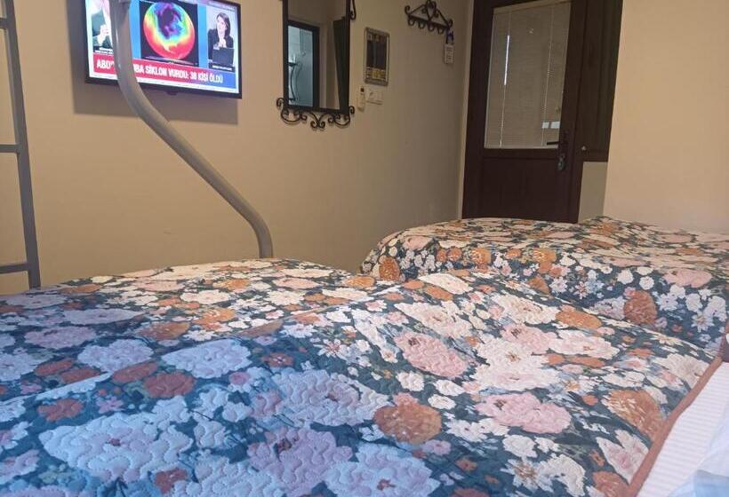 חדר משפחתי, Ena Serenity Boutique