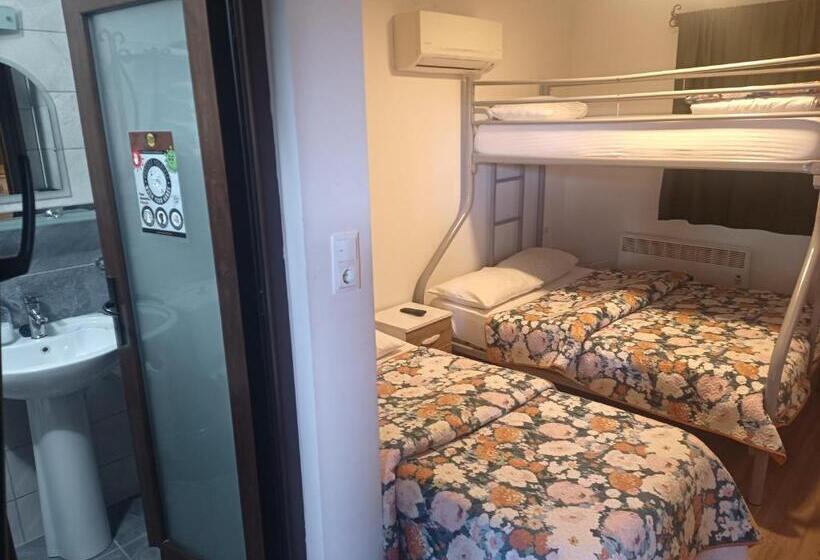 חדר משפחתי, Ena Serenity Boutique