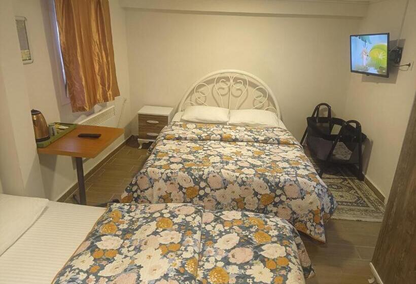 חדר משפחתי, Ena Serenity Boutique