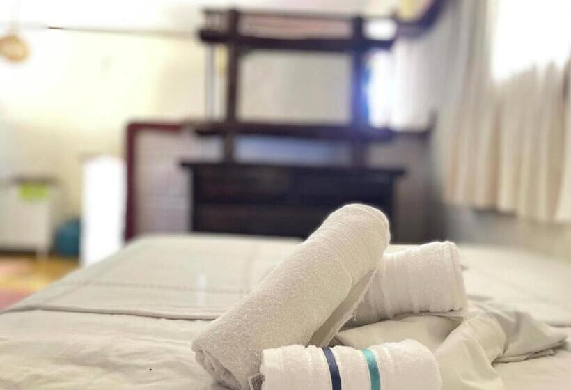 4인용 스탠다드 룸, Hostel Do Ceu