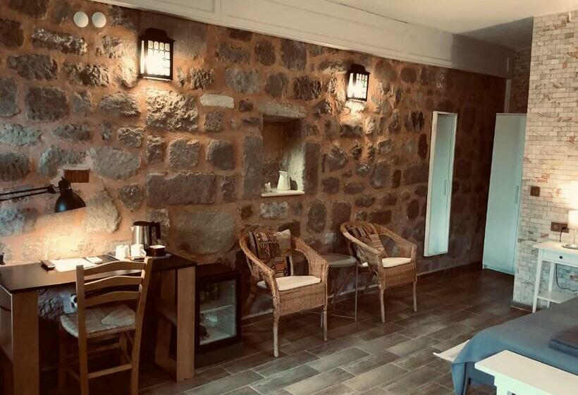 غرفة ديلوكس داخلية, Attalos Suites