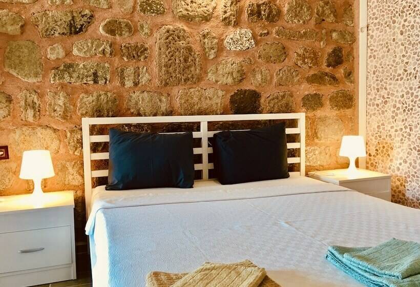 غرفة ديلوكس, Attalos Suites