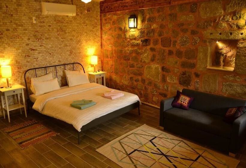 غرفة ديلوكس, Attalos Suites