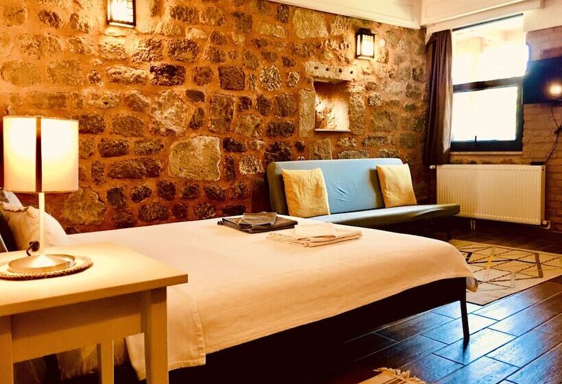 غرفة ديلوكس, Attalos Suites